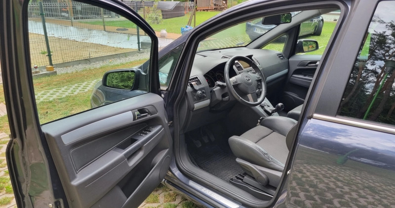 Opel Zafira cena 8300 przebieg: 286000, rok produkcji 2007 z Ząbki małe 191